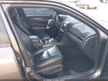 Chrysler 300C II 2020 Chrysler 300 300s 2020 5.7 Benzyna 363KM, zdjęcie 9