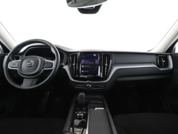 Volvo XC60 II 2021 Volvo XC 60 FV23% Momentum automat B4 AWD navi PDC, zdjęcie 14