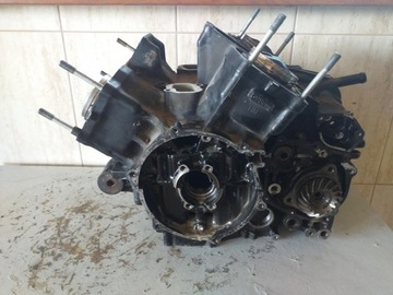 KARTERY BLOK SILNIKA+TŁOKI HONDA VF700 MAGNA RC21E