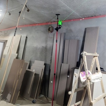 ТЕЛЕСКОПИЧЕСКАЯ СТОЙКА ДЛЯ РАСШИРЕНИЯ ЛАЗЕРНЫХ УРОВНЕЙ КОЛОННЫ 300 СМ