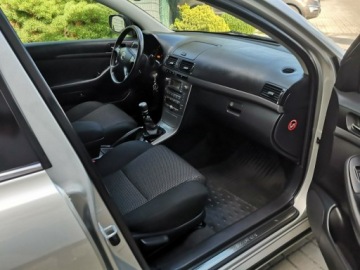 Toyota Avensis II Kombi 2.0 D-4D 126KM 2007 Toyota Avensis 2.0 D-4D 126KM Klimatronik Isofix T, zdjęcie 21