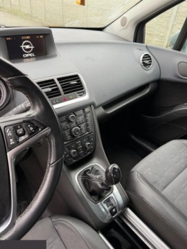 Opel Meriva II Mikrovan 1.7 CDTI ECOTEC 110KM 2013 Opel Meriva 1.7 CDTI Cosmo 110KM 2013r Niski przebieg, zdjęcie 4