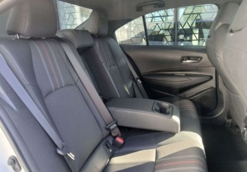 Toyota Corolla XII Sedan Facelifting 1.8 Hybrid 140KM 2023 Toyota Corolla Corolla GR Sport Dynamic FV23 Salon PL ASO 1 wl., zdjęcie 25