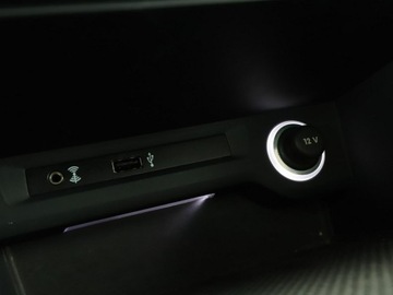 Volkswagen Touran III 1.2 TSI 110KM 2017 Volkswagen Touran navigacja klimatyzacja grzane, zdjęcie 28