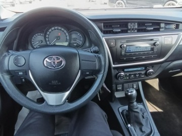 Toyota Auris II Hatchback 5d Dual VVT-i 100 99KM 2013 Toyota Auris Bezwypadkowa, tylko 17000 km, zdjęcie 11