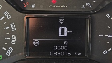 Citroen C3 III Hatchback 1.2 PureTech 110KM 2018 Citroen C3 2018 1.2 EURO 6 / tablet/ LED/ martwe pola / super wyposażony!, zdjęcie 22