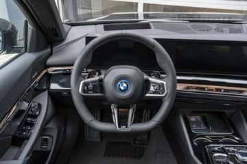 BMW Seria 5 G90-91 Sedan Plug-In 3.0 50e 489KM 2025 BMW 550 xDrive Sedan Dostępny od ręki!, zdjęcie 14