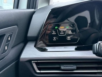 Volkswagen Golf VII Hatchback 5d Facelifting 1.5 TSI ACT 150KM 2020 Volkswagen Golf 1.5eTSI 150KM Style DSGKameraMATRIXACCNiski PrzebiegASOFV23, zdjęcie 16