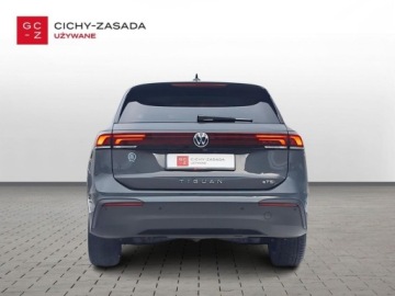 Volkswagen Tiguan II SUV Facelifting 1.5 TSI 150KM 2024 Volkswagen Tiguan serwis ASO 1.5TSI 150KM bezwypadkowy pakiety MatrixLED A, zdjęcie 3