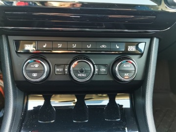 Skoda Superb III Liftback 2.0 TDI 150KM 2016 SKODA SUPERB III Kombi 2.0 TDI 150KM, Automat,SportLine, Podgrzewane fotele, zdjęcie 22