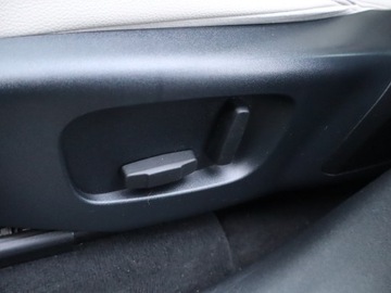 Land Rover Range Rover Velar SUV 2.0 SD4 240KM 2018 Land Rover Range Rover Velar D240, Salon Polska, zdjęcie 17