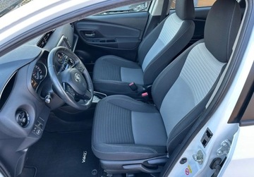 Toyota Yaris III Hatchback 5d Facelifting Hybrid 100KM 2017 Toyota Yaris 1,5 Benzyna Hybryda Automat GWARANCJA Zamiana Zarejestrowany, zdjęcie 23