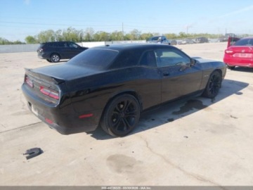 Dodge Challenger III 2022 Dodge Challenger DODGE CHALLENGER RT 5.7 Benzyna 372KM, zdjęcie 2