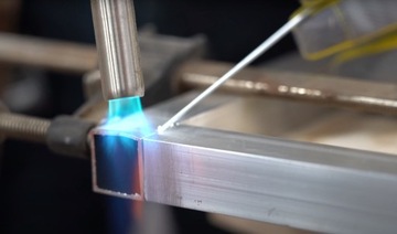 A04M Core CL. Lut do Aluminium. Spoiwo z topnikiem