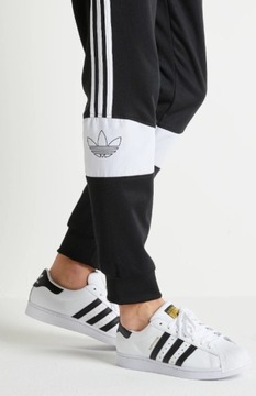 Buty sportowe ADIDAS SUPERSTAR r. 54 2/3