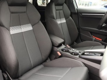 Audi A3 8Y Sportback Facelifting 1.5 35 TFSI 150KM 2025 AUDI A3 35 TFSI S Line Sedan 1.5 (150KM), zdjęcie 3