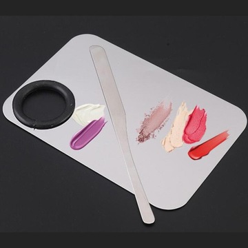 Палитра для смешивания косметики Палитра для смешивания косметики.