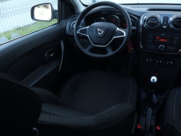 Dacia Logan II Sedan Facelifting 1.0 SCe 73KM 2018 Dacia Sandero 1.0 SCe, Salon Polska, Serwis ASO, zdjęcie 6