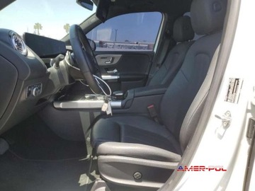 Mercedes GLB 2022 Mercedes-Benz GLB 2022 r., 2,0L GLB 250 4MATIC 2.0 Benzyna 221KM, zdjęcie 7