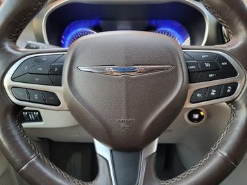 Chrysler Pacifica II 3.6 V6 291KM 2021 chrysler pacifica Touring L, Automat, Dokumentacja 7 Miejsc,2,xKlucz, zdjęcie 18