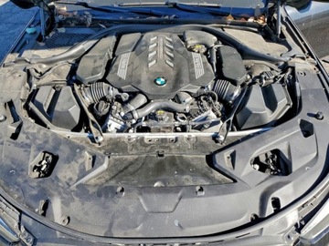 BMW Seria 8 II 2022 BMW Seria 8 M850xi 2022 4.4 Benzyna 523KM, zdjęcie 6
