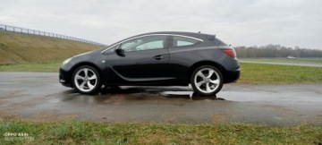 Opel Astra J GTC 1.4 Turbo ECOTEC 140KM 2014 Opel Astra GTC 1,4 turbo benzyna 2014, zdjęcie 4