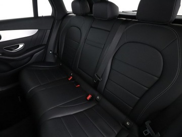 Mercedes GLC C253 2017 Mercedes GLC 350 350e Automat 4Matic AMG Line, zdjęcie 16