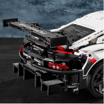 LEGO Technic PORSCHE 911 GT Race 42096