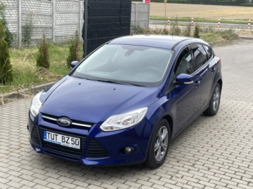Ford Focus III Sedan Facelifting 1.0 EcoBoost 100KM 2014 Ford Focus 1,0 benzyna 100 Koni Nowy rozrzad Oplacony Benzyna 100KM, zdjęcie 10