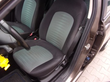 Fiat Punto Grande Punto Hatchback 5d 1.4 8v 77KM 2009 Fiat Punto Salon-Pl, zdjęcie 28