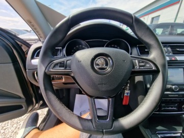 Skoda Superb II Kombi Facelifting 2.0 TDI CR DPF 170KM 2014 Skoda Superb 2.0 170Ps DSG Navi Alu Ksenon Kombi Gwarancja 2.0 Diesel 170KM, zdjęcie 14