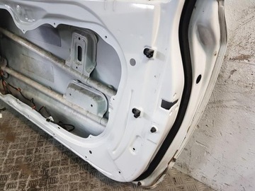 DVEŘE PRAVÉ WD KIA PRO CEED I