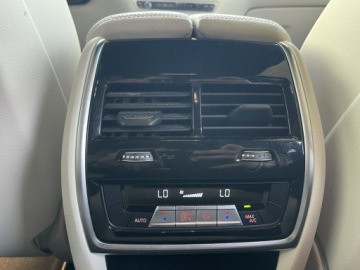 BMW X6 G06 SUV 3.0 30d 286KM 2022 BMW X6 Mpakiet Xdrive Skóra Pamięć Kamery360, zdjęcie 12