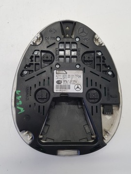 LAMPA INTERIÉR MERCEDES W211 A2118202001
