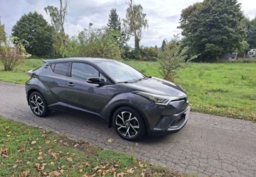 Toyota C-HR I Crossover 1.8 Hybrid 122KM 2017 Toyota C-HR Toyota C-HR 1.8 Hybryda 122KM, zdjęcie 2