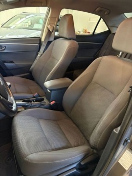 Toyota Corolla XI Sedan Facelifting 1,6 Valvematic 132KM 2017 Toyota Corolla Comfort Pakiet Tech Pakiet Style 1.6 132 KM Salon PL ASO, zdjęcie 19