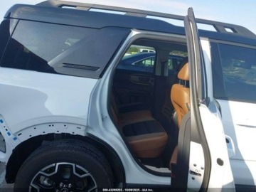 Ford 2025 Ford Bronco 2025r., 4x4, 1.5L 1.5 Benzyna 181KM, zdjęcie 9