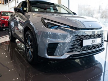 Lexus LBX 1.5 Hybrid 136KM 2025 Od ręki - Emotion 1.5 Hybrid 136KM | Podgrzewane fotele!, zdjęcie 2