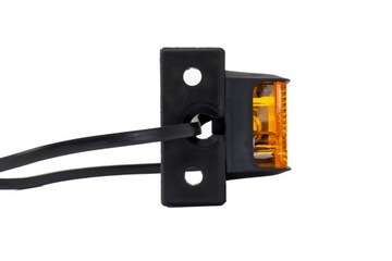 Желтый светодиодный габаритный фонарь DOBPLAST DPT15 с держателем отражателя и кабелем