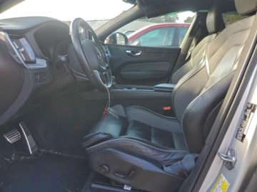 Volvo XC60 II Crossover T5 250KM 2020 Volvo XC 60 T5 R-Design 2020 2.0 Benzyna 250KM, zdjęcie 7