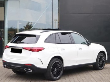 Mercedes GLC C254/X254 Coupe 2.0 220d 197KM 2025 MERCEDES-BENZ GLC 220 d 4-Matic AMG Line 2.0 (197KM) 2025, zdjęcie 2