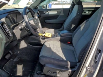 Volvo XC40 2025 Volvo XC 40 Core 2025 2.0 Benzyna 200KM, zdjęcie 7