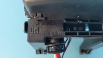 OPEL ASTRA OBUDOWA SKRZYNKA BEZPIECZNIKÓW 13460664