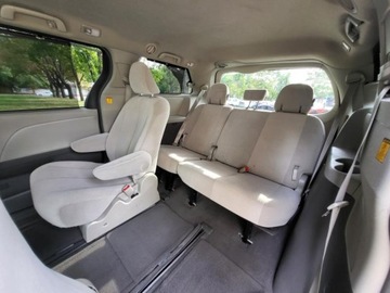 Toyota Sienna III 3.5 V6 266KM 2011 TOYOTA SIENNA 3.5 V6 266KM, Automat, 1 właściciel od 12 lat,7 Miejsc, zdjęcie 22