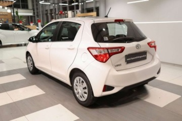 Toyota Yaris III Hatchback 5d Facelifting 2017 1.0 VVT-i 72KM 2020 Toyota Yaris 1.0 Active Benzyna 72KM, zdjęcie 3