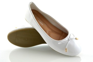 МИЛЫЕ БЕЛЫЕ БАЛЕТНЫЕ ТУФЛИ ДЛЯ ПРИЧАНИЯ, 30-й год