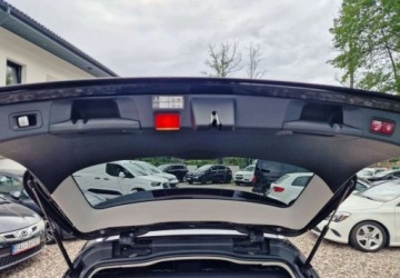 Mercedes Klasa C W205 2016 Mercedes-Benz Klasa C Mercedes-Benz Klasa C 350 e 7G-TRONIC 2.0 279KM, zdjęcie 24