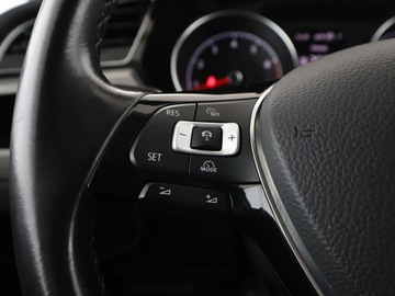 Volkswagen Touran III 1.4 TSI 150KM 2017 Volkswagen Touran 7 os. DSG navi klima auto grzane, zdjęcie 32