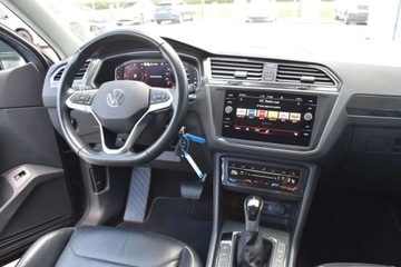 Volkswagen Tiguan II SUV Facelifting 2.0 TDI 200KM 2022 Volkswagen Tiguan 2.0 TDI 200KM 4x4 Elegance DSG MatrixACCSkoraKameraVAT23, zdjęcie 10