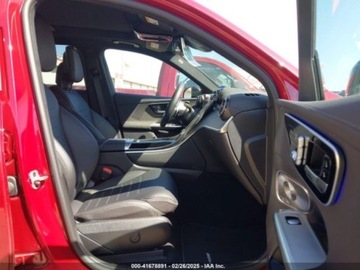 Mercedes GLC C254/X254 2024 Mercedes-Benz GLC 300 2024 2.0l 2.0 Benzyna 255KM, zdjęcie 9